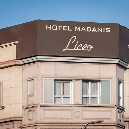 Hotel Madanis Liceo L'Hospitalet de Llobregat Luaran gambar