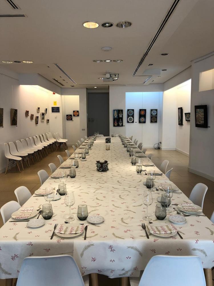 Hotel Madanis Liceo L'Hospitalet de Llobregat Luaran gambar