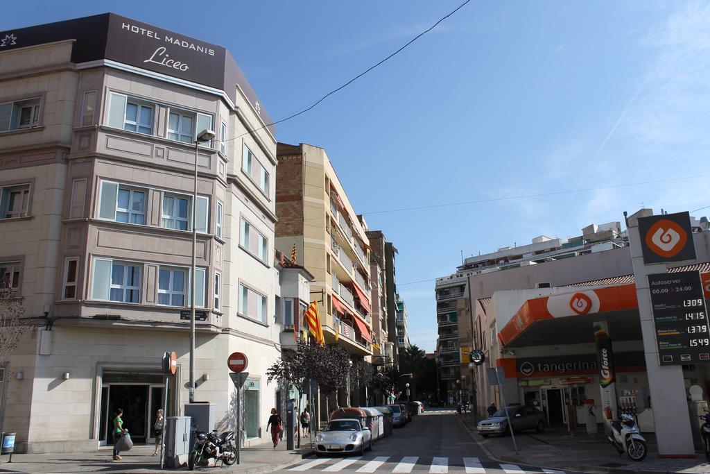 Hotel Madanis Liceo L'Hospitalet de Llobregat Luaran gambar