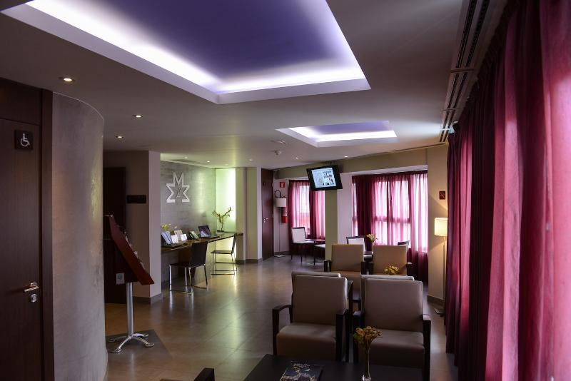 Hotel Madanis Liceo L'Hospitalet de Llobregat Luaran gambar